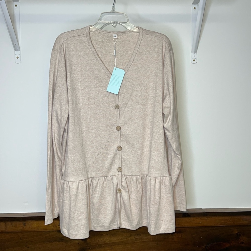 NWT‎ Amazon Wiholl Tan Peplum Top- 2XL